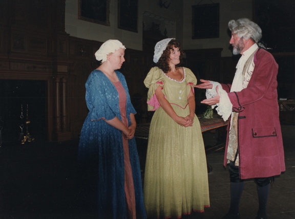 SheStoopsToConquer02