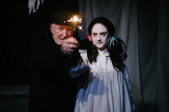 Rough Sleepers DR-171