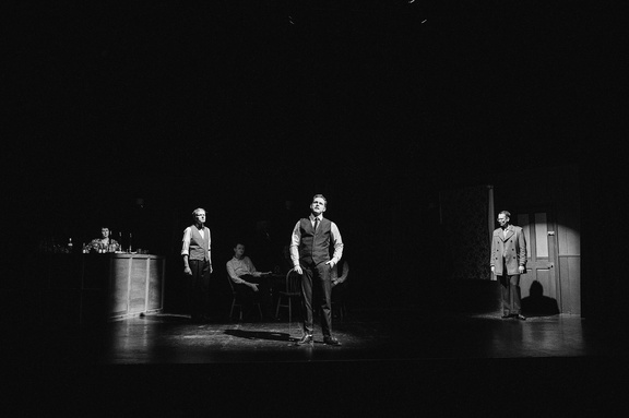 Hangmen DR - Black &amp; White-223