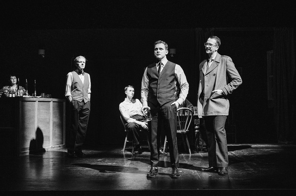Hangmen DR - Black &amp; White-222