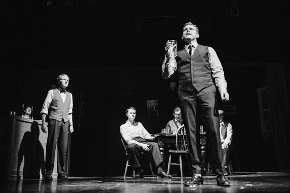 Hangmen DR - Black &amp; White-217