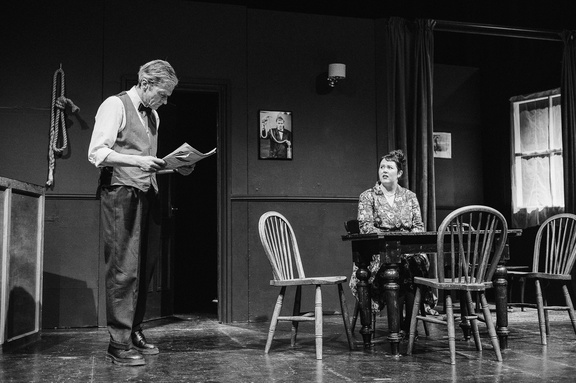 Hangmen DR - Black &amp; White-165