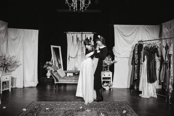 Maids DR - B&amp;W-179