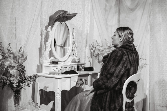 Maids DR - B&amp;W-159