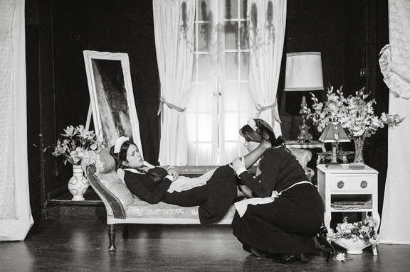 Maids DR - B&amp;W-119