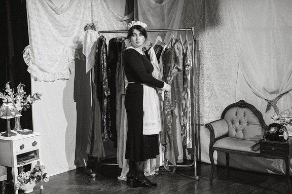 Maids DR - B&amp;W-20