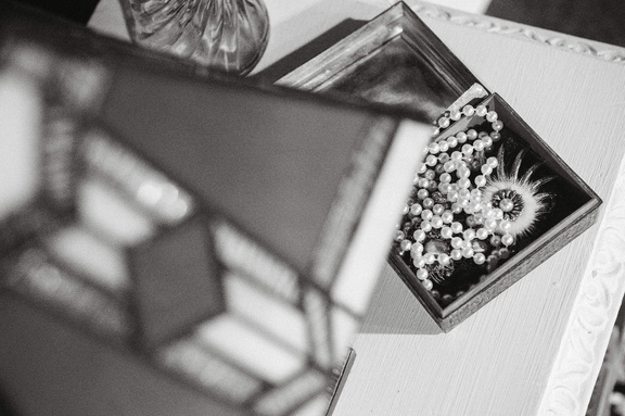 Maids DR - B&amp;W-3