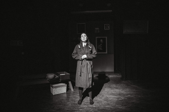 DPIO-B&amp;W-16