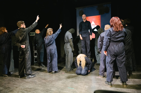 1984 - Victory (Winston, O Brien, Figments, Ensemble)